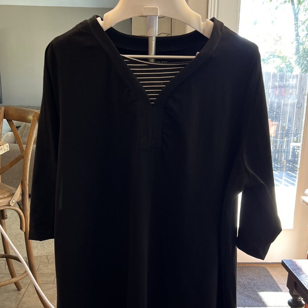 Catherine's Women's Black V-Neck 3/4 Length Sleeves - Size OX (Lg)